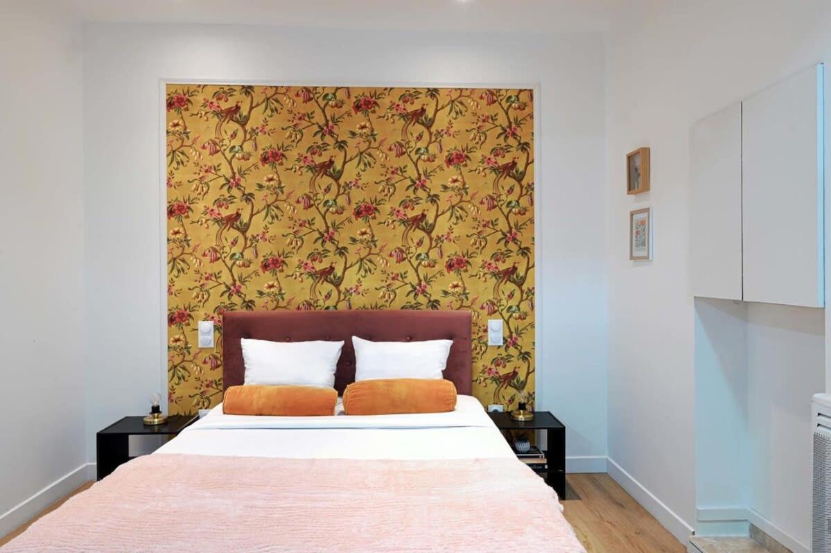 Modern Renovated Studio With A Touch Of Gilded Glamour Central Paris Leilighet Eksteriør bilde