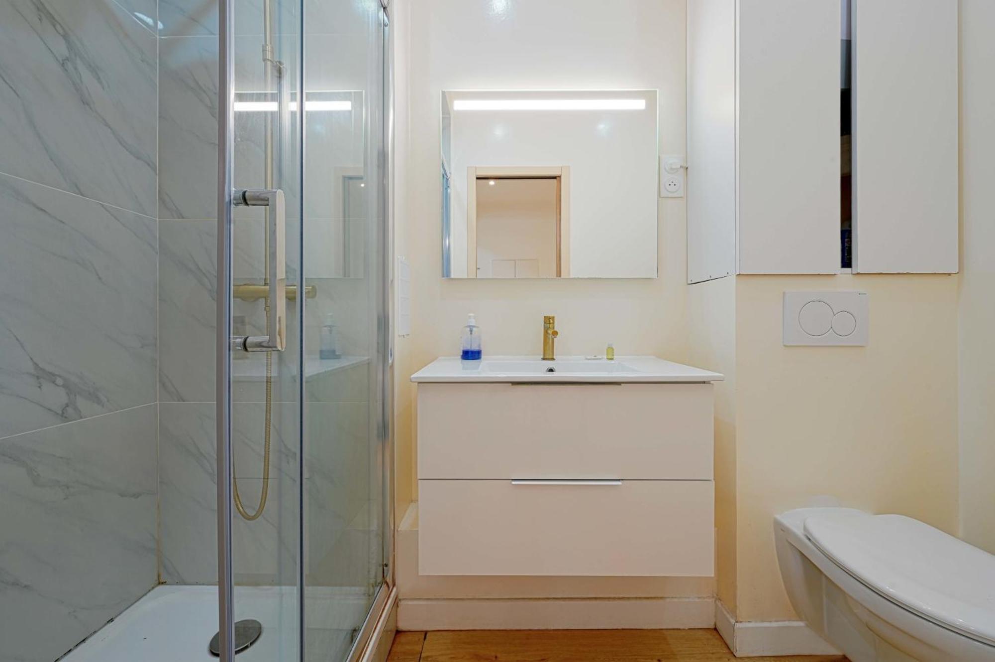 Modern Renovated Studio With A Touch Of Gilded Glamour Central Paris Leilighet Eksteriør bilde